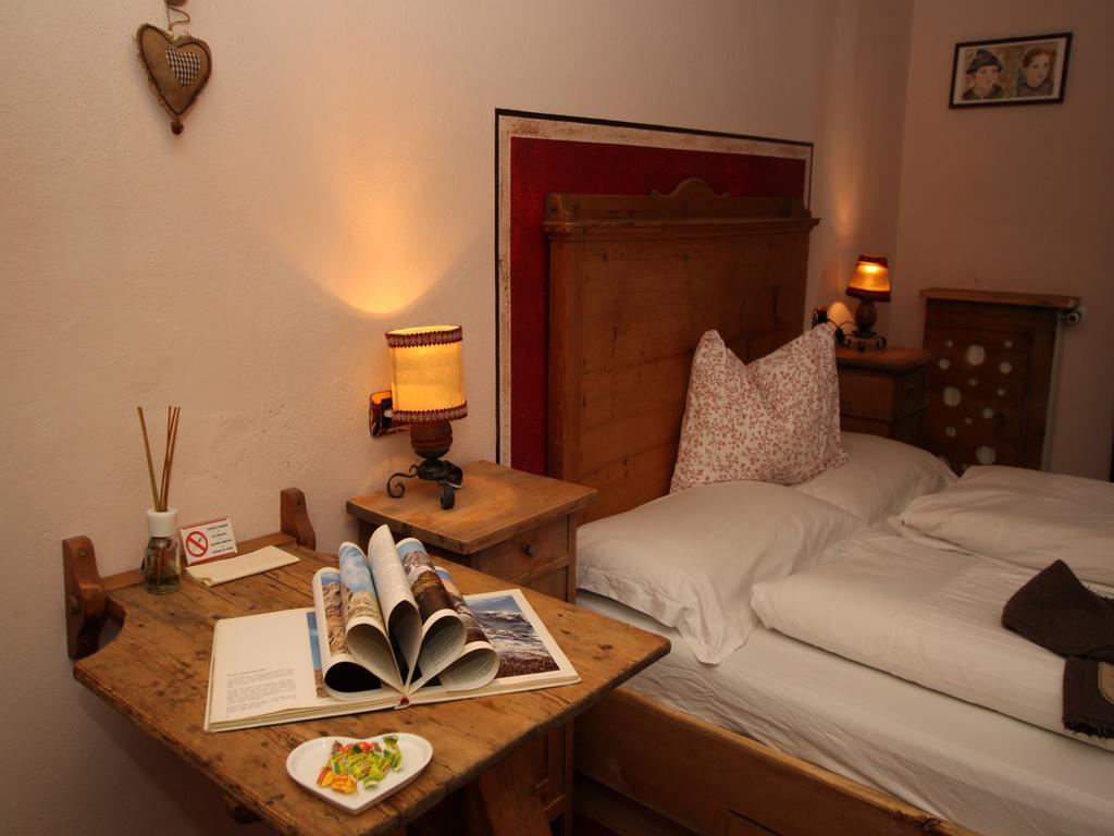Garni Ortles Hotel Selva di Val Gardena Room photo